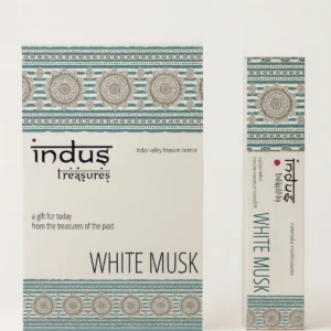 Förpackning med Indus Treasures rökelsepinnar vit musk med dekorativa mönster
