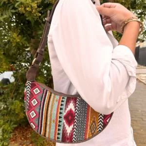 Jacquard Hobo-väska i bruna nyanser med mönstrad jacquardväv och brun axelrem