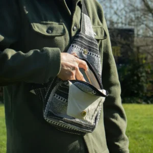 Jacquardvävd naturlig crossbodyväska Urban Caravan - produktbild 4