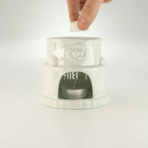 Keramisk doftolje- och vaxbrännare Happy Birthday i vitt - produktbild 6