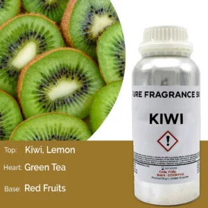 Flaska med ren kiwi doftolja 500 ml och skivade kiwifrukter i bakgrunden
