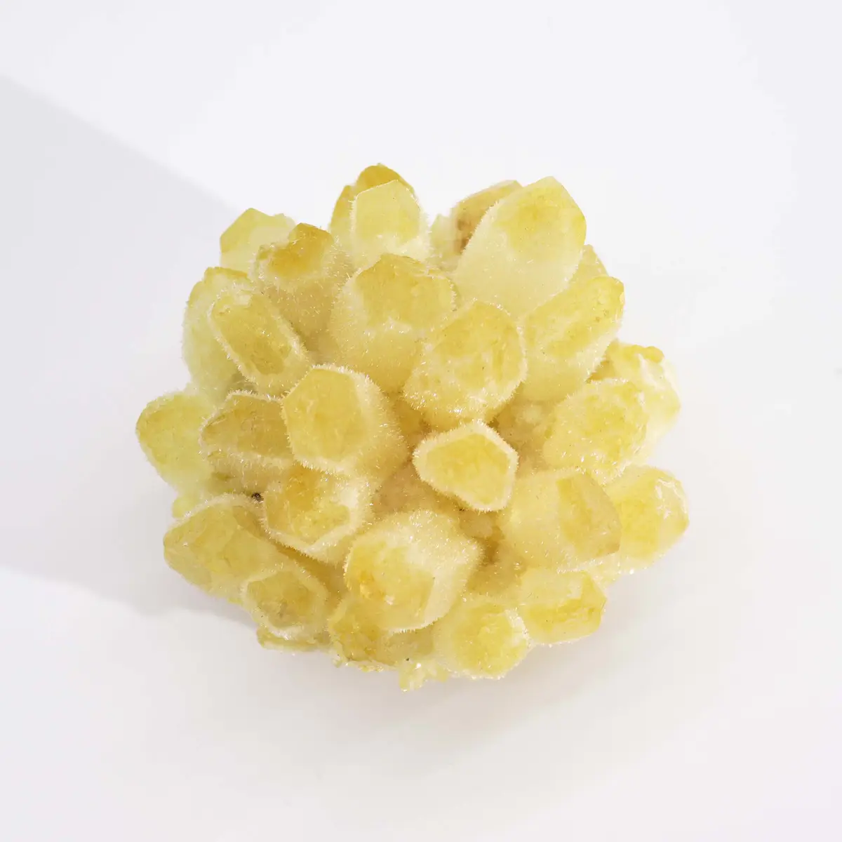 Konstgjord kvartskluster i gul nyans cirka 250-300 g, 8 cm - produktbild 4