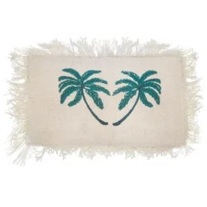 Rektangulär kudde i linne med grönt palmtryck och vita fransar runtom