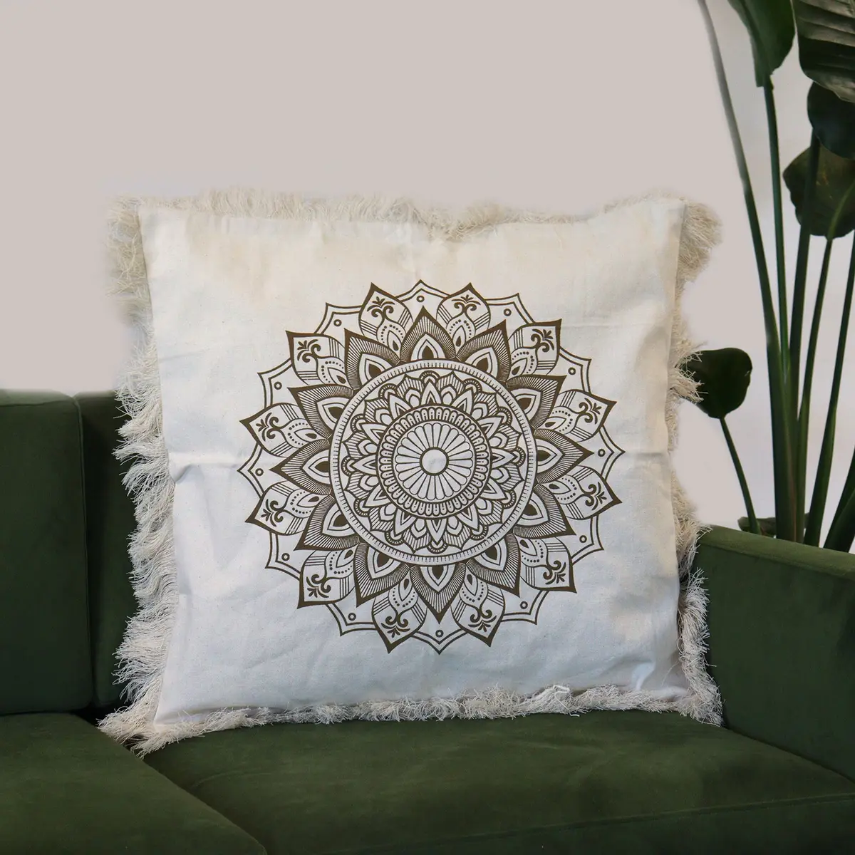 Kuddfodral med lotusmandala 60x60 cm i brons - produktbild 5