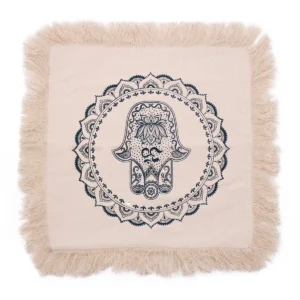 Kuddfodral med mandalamönster och tofsar i beige färg