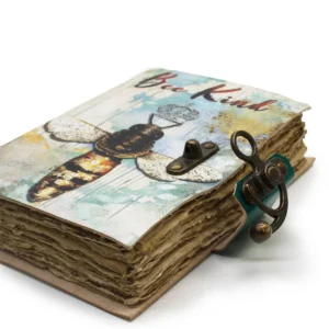 Läderanteckningsbok Bee Kind med deckle-edge papper 18x13 cm - produktbild 5
