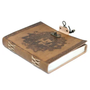 Läderanteckningsbok Greenman med spänne 20x15 cm - produktbild 3