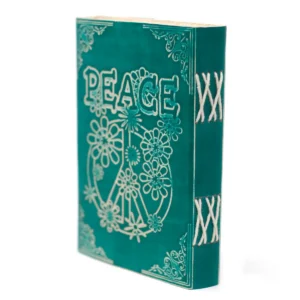 Läderanteckningsbok Grön Peace med lås 18x13 cm - produktbild 10