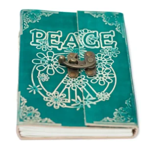 Läderanteckningsbok Grön Peace med lås 18x13 cm - produktbild 3