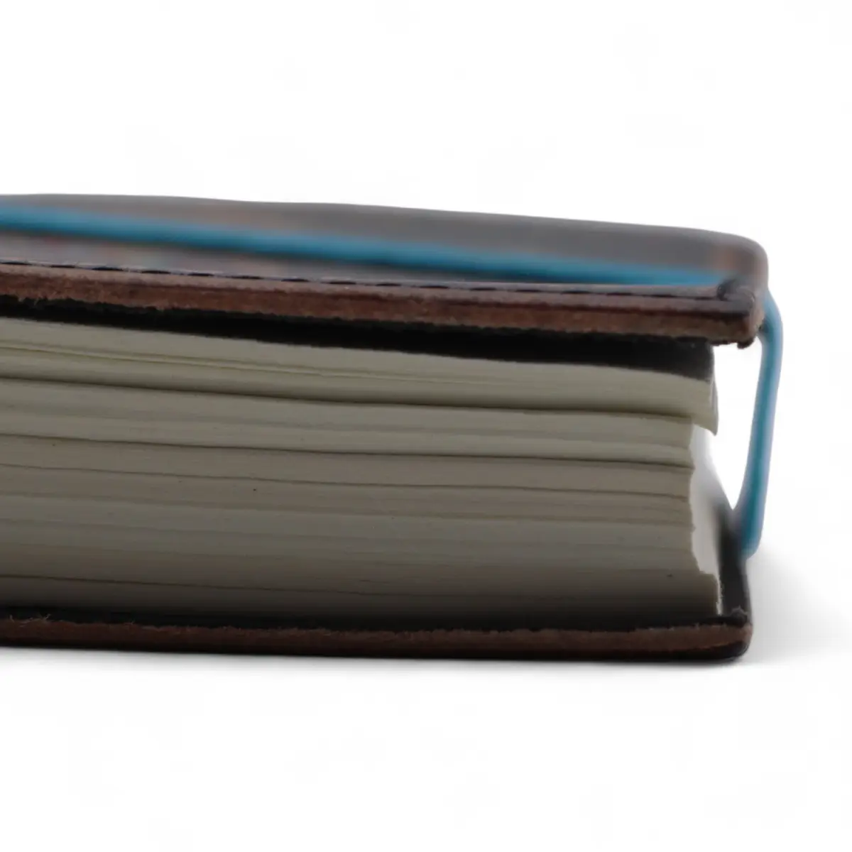 Läderanteckningsbok med chakramotiv 17,8×12,7 cm - produktbild 4