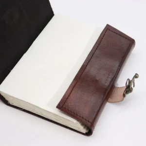 Läderanteckningsbok med Evil Eye-dekor och 160 sidor med decklade kanter 17x12,5 cm - produktbild 2