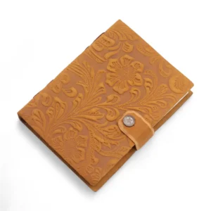 Läderanteckningsbok med präglat blommönster i tan, 17,8×12,7 cm - produktbild 3