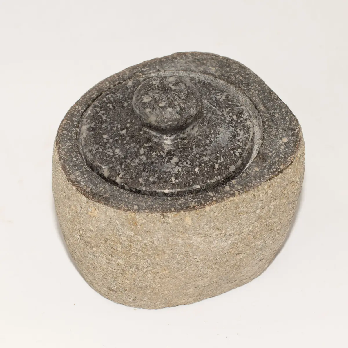 Liten jordningskruka i naturlig flodsten cirka 9x7 cm - produktbild 2