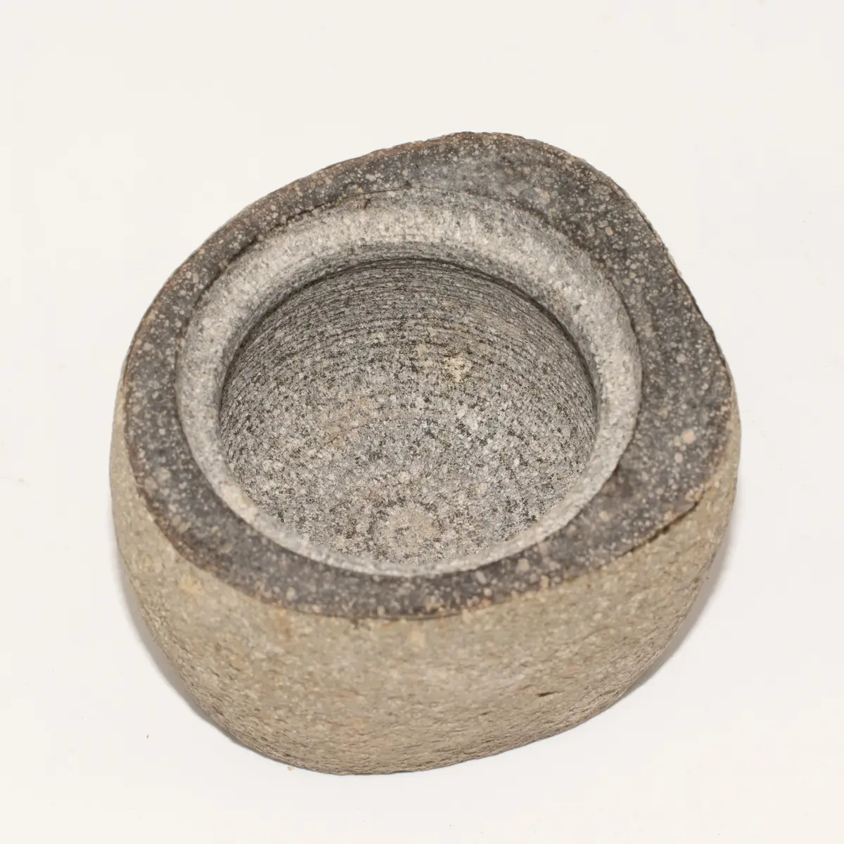 Liten jordningskruka i naturlig flodsten cirka 9x7 cm - produktbild 3