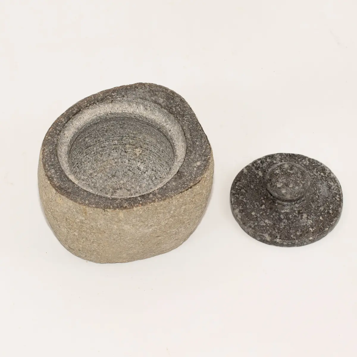 Liten jordningskruka i naturlig flodsten cirka 9x7 cm - produktbild 4
