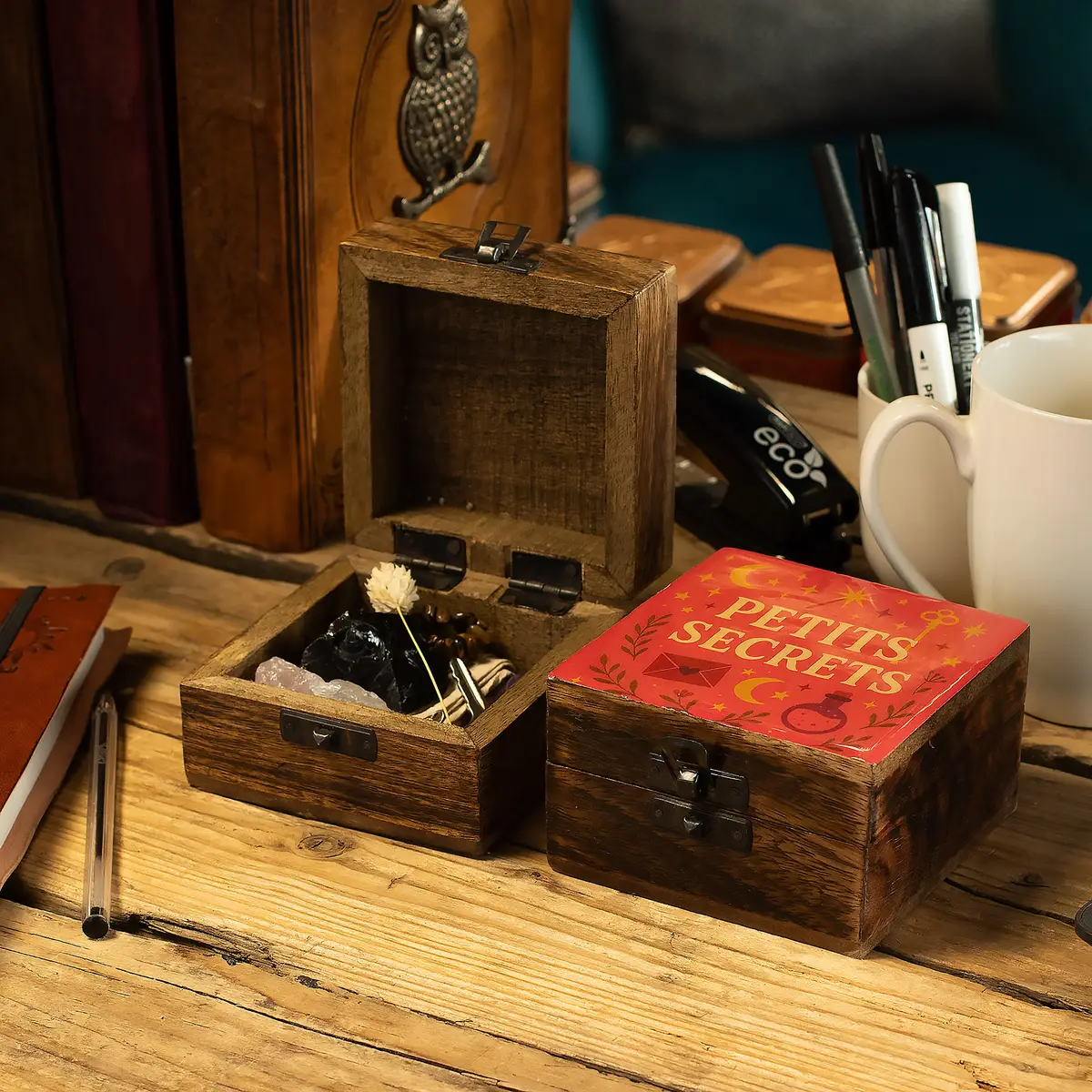 Liten träask med keramisk glasyr och text "Petits Secrets" - produktbild 5