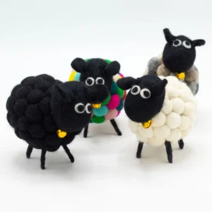 Little Felt Sheep svart samlarfigur i filt - produktbild 4
