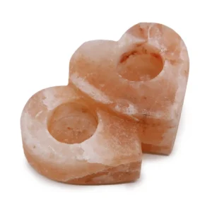 Hjärtformad ljushållare i naturlig rosa Himalayasalt med plats för värmeljus