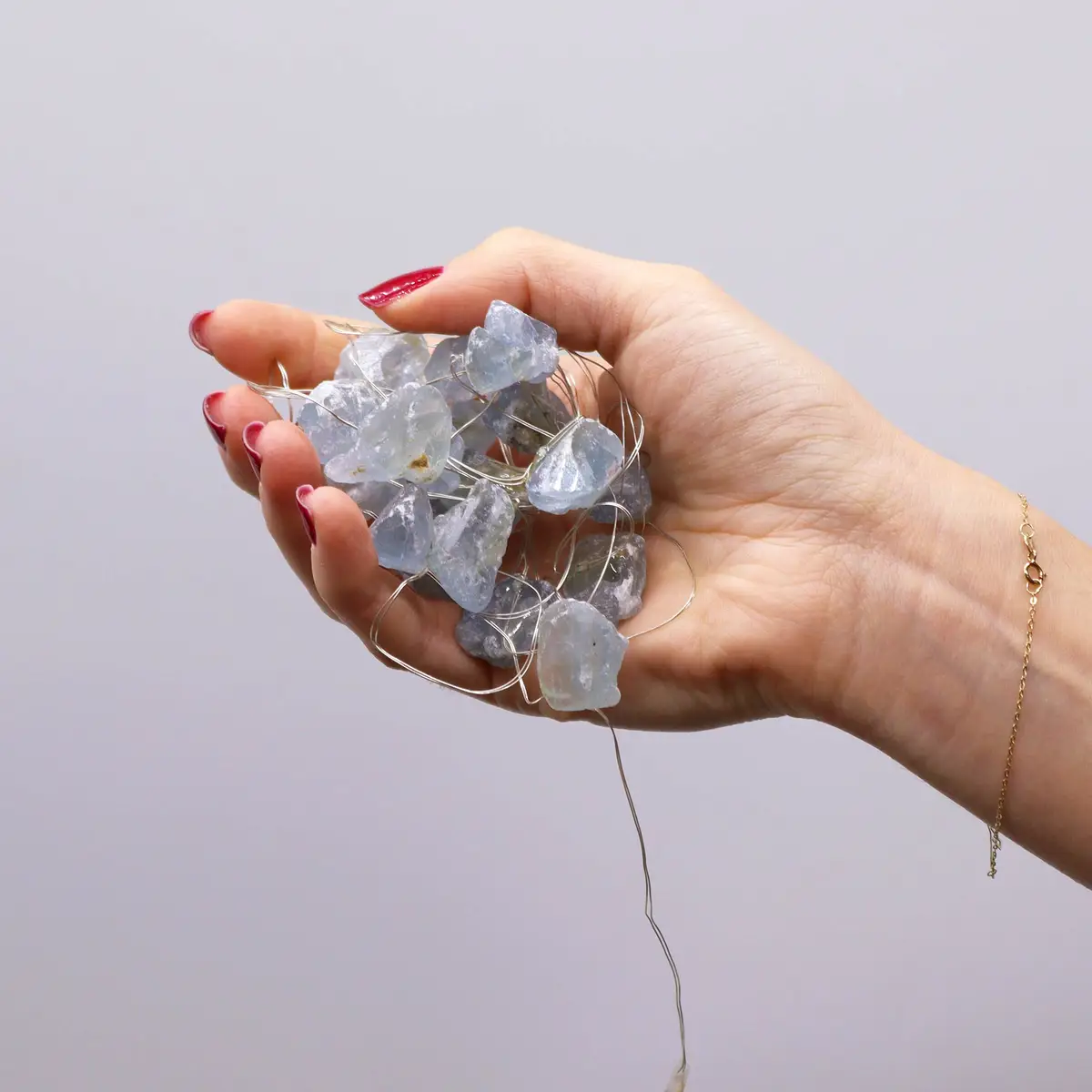 Ljusslinga med ädelstenen celestit och USB-anslutning - produktbild 2