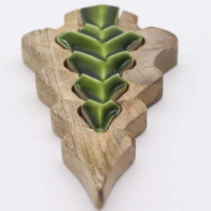 Lost in the Forest – Trädekoration med liten gran i gran 15x10 cm - produktbild 9