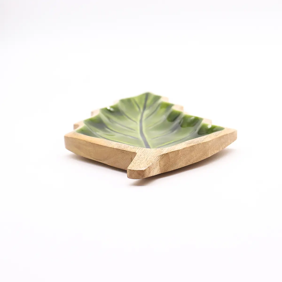 Lost in the Forrest – Träskål i form av blad med emalj, 33x17 cm - produktbild 6
