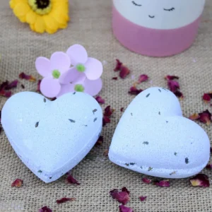 Love Heart Badbomb 70 g med fransk lavendeldoft - produktbild 5