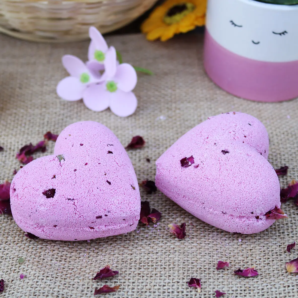 Love Heart Badbomb 70 g med Ylang och Ros - produktbild 3