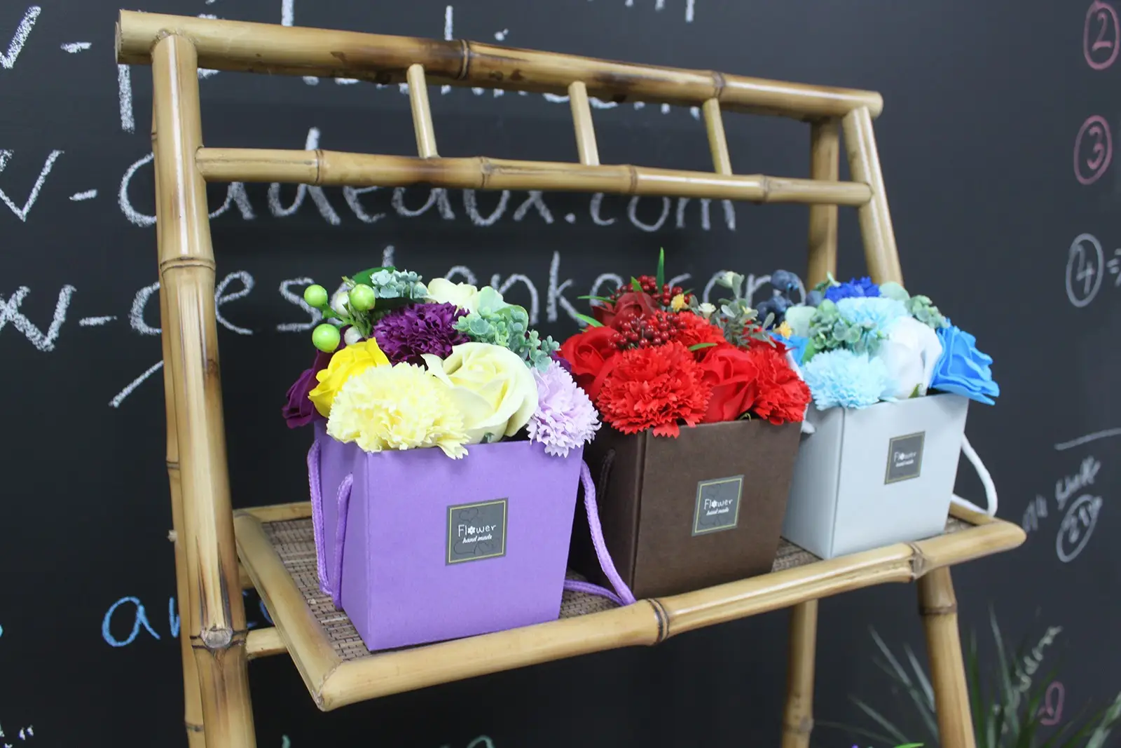 Lyxig tvålblomsterbukett blå bröllop - produktbild 3