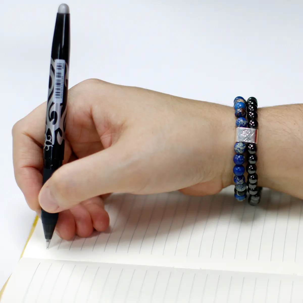 Magnetiskt armband med sodalit och hematit - produktbild 2