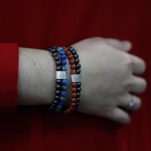 Magnetiskt armband med sodalit och hematit - produktbild 3