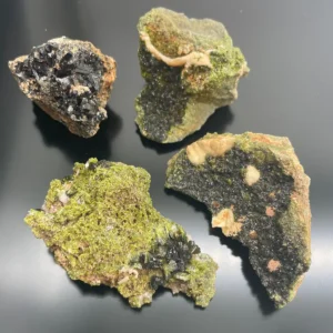 Mineralprov av epidot, cirka 10 stycken - produktbild 3