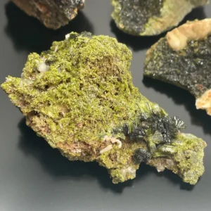 Mineralprov av epidot, cirka 10 stycken - produktbild 4