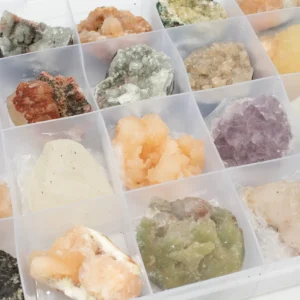 Mineralprovsset med indiska zeoliter i förvaringslåda - produktbild 4