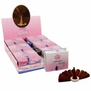 Nag Champa Fresh Rose rökelsekoner i förpackning med en kon tänd och rök