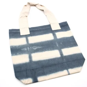 Naturlig batikfärgad bomullsväska med grå blockmönster 38x42x12 cm - produktbild 3