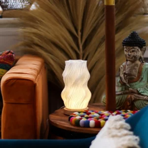 New Wave bordslampa med USB-C och tre ljuslägen Star Twisted - produktbild 4