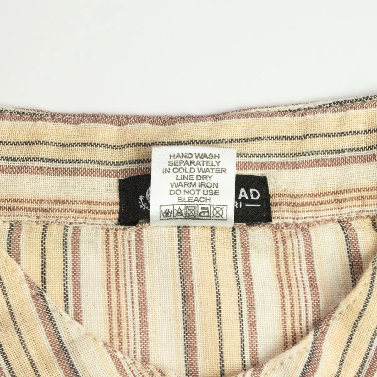 Nomad Sari Artisan-skjorta med ståkrage i brunbeige - produktbild 4