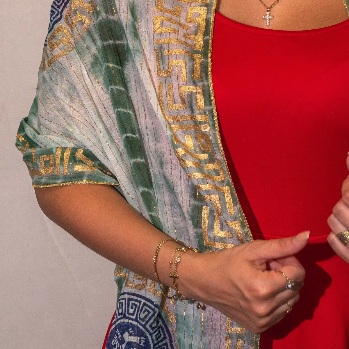 Nomad Sari sommarhalsduk Marbella med mönster i grönt och guld 180x50 cm - produktbild 3