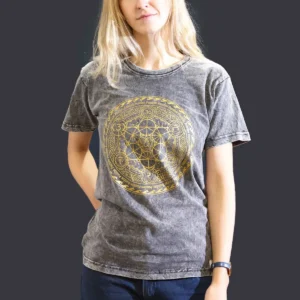 Mörkgrå stonewashed bomulls-T-shirt med guldigt chakramotiv på bröstet