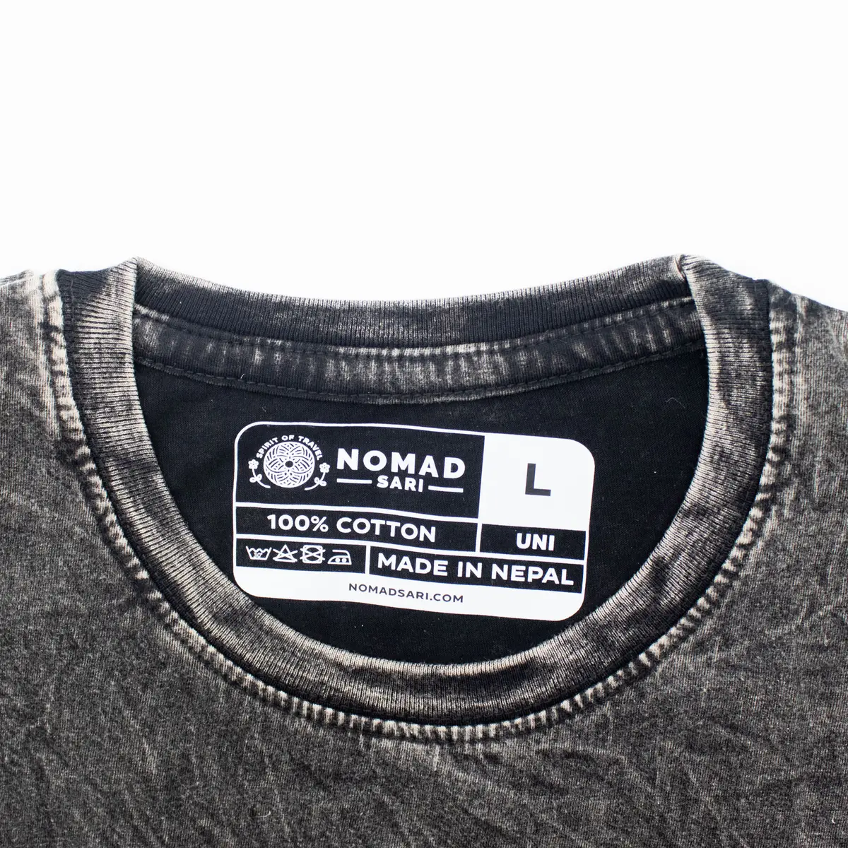 Nomad Sari Stonewashed bomulls-T-shirt med Compass of Life-motiv, kolgrå, storlek Large - produktbild 2