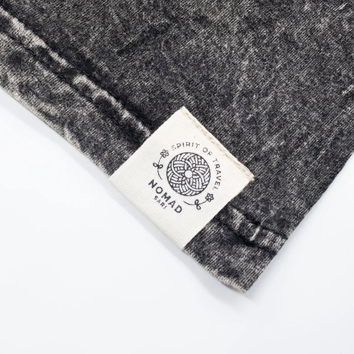 Nomad Sari Stonewashed bomulls-T-shirt med Compass of Life-motiv, kolgrå, storlek Large - produktbild 6