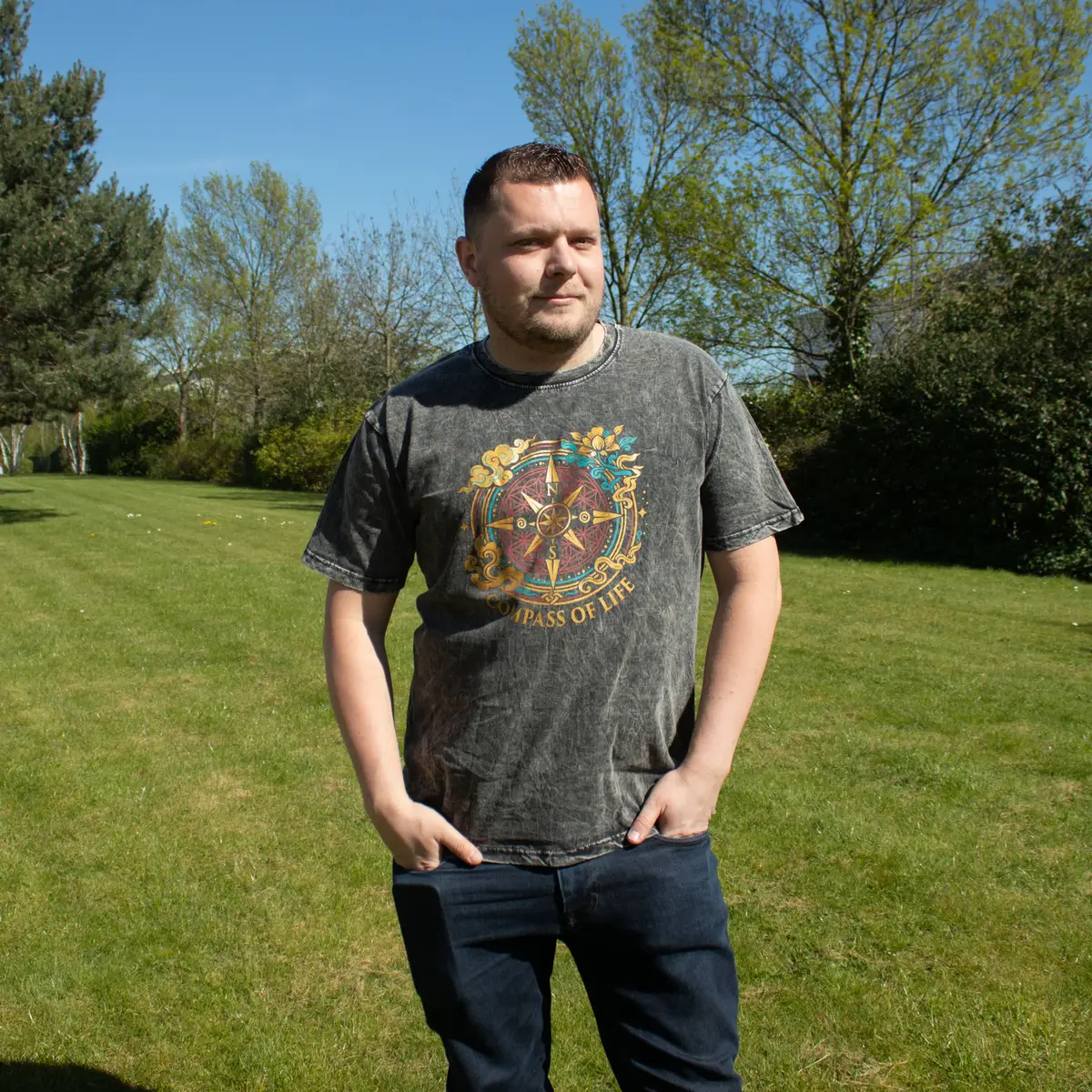Nomad Sari Stonewashed bomulls-T-shirt med Compass of Life-motiv, kolgrå, XL - produktbild 4