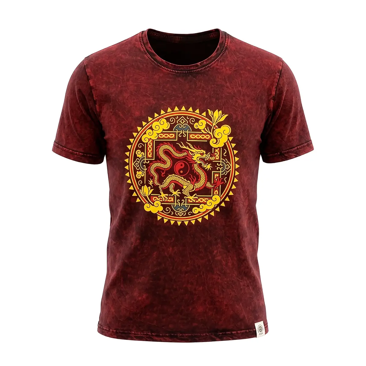 Vinröd stonewashed bomulls-T-shirt med guldröd drakmandala fram