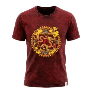 Vinröd stonewashed bomulls-T-shirt med guldröd drakmandala på bröstet