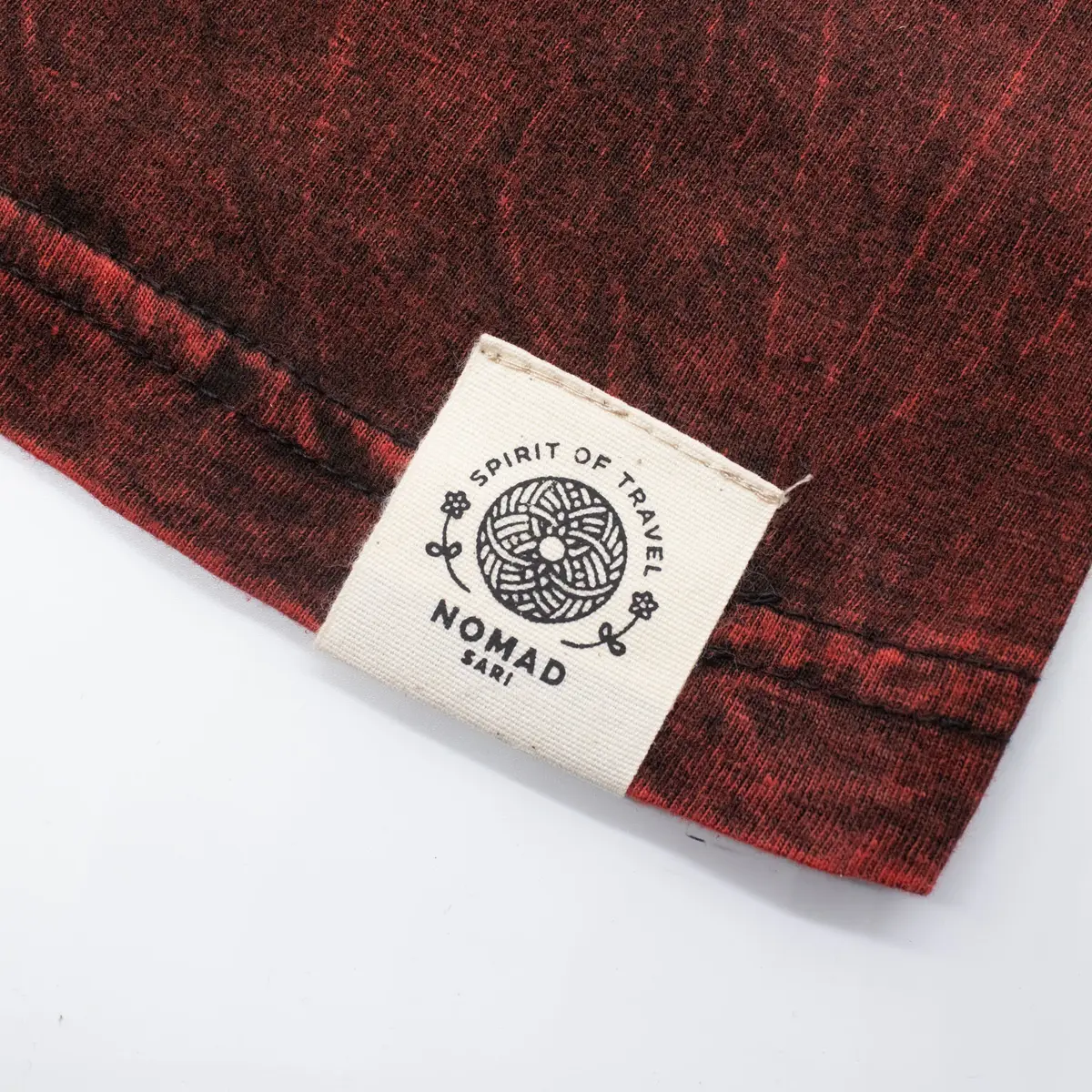 Nomad Sari Stonewashed bomulls-T-shirt med drakmandala i vinrött XL - produktbild 6