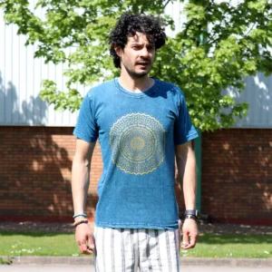 Nomad Sari Stonewashed bomulls-T-shirt med mandalamönster blå medium - produktbild 3