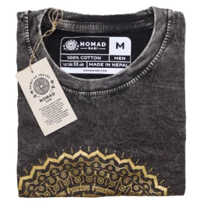 Nomad Sari Stonewashed bomulls-T-shirt med mandalamönster i mörkgrå, storlek medium - produktbild 4