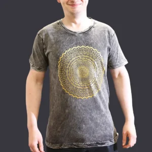 Mörkgrå bomulls-T-shirt med guldmandalamönster och stonewashed finish