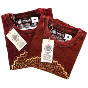 Nomad Sari Stonewashed bomulls-T-shirt med mandalamönster i vinrött, storlek medium - produktbild 4
