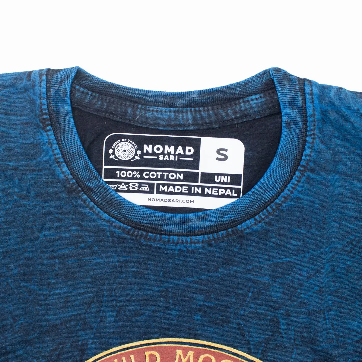 Nomad Sari Stonewashed bomulls-T-shirt med Stay Wild Moon Child-tryck i blått - produktbild 2